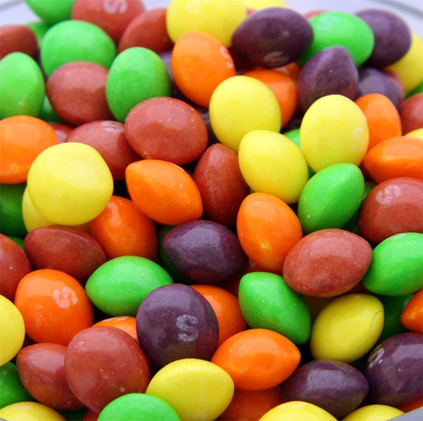 Fruit Skittles hedelmärakeet 1